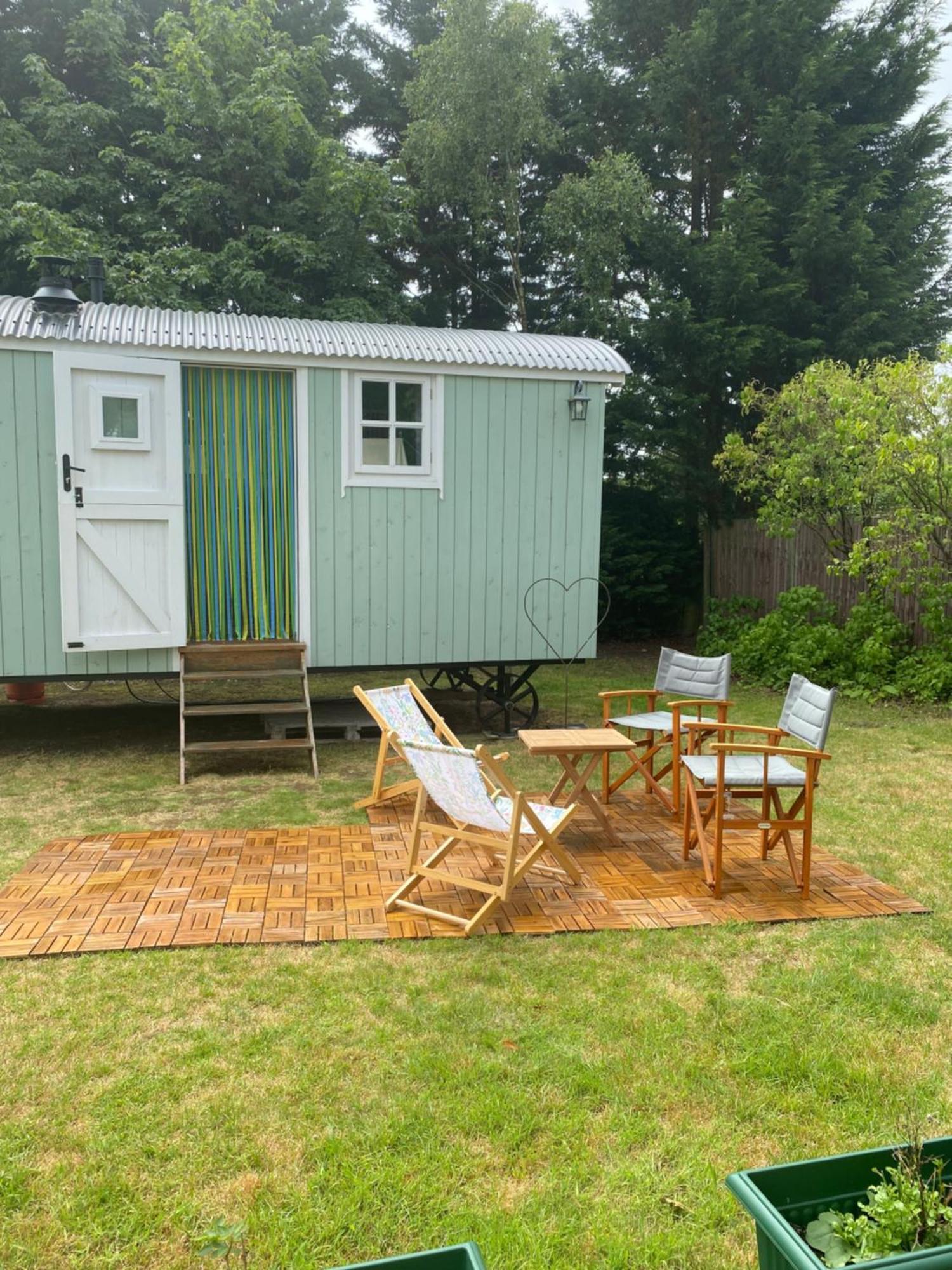 Jasmine The Shepherd Hut 우드홀스파 외부 사진