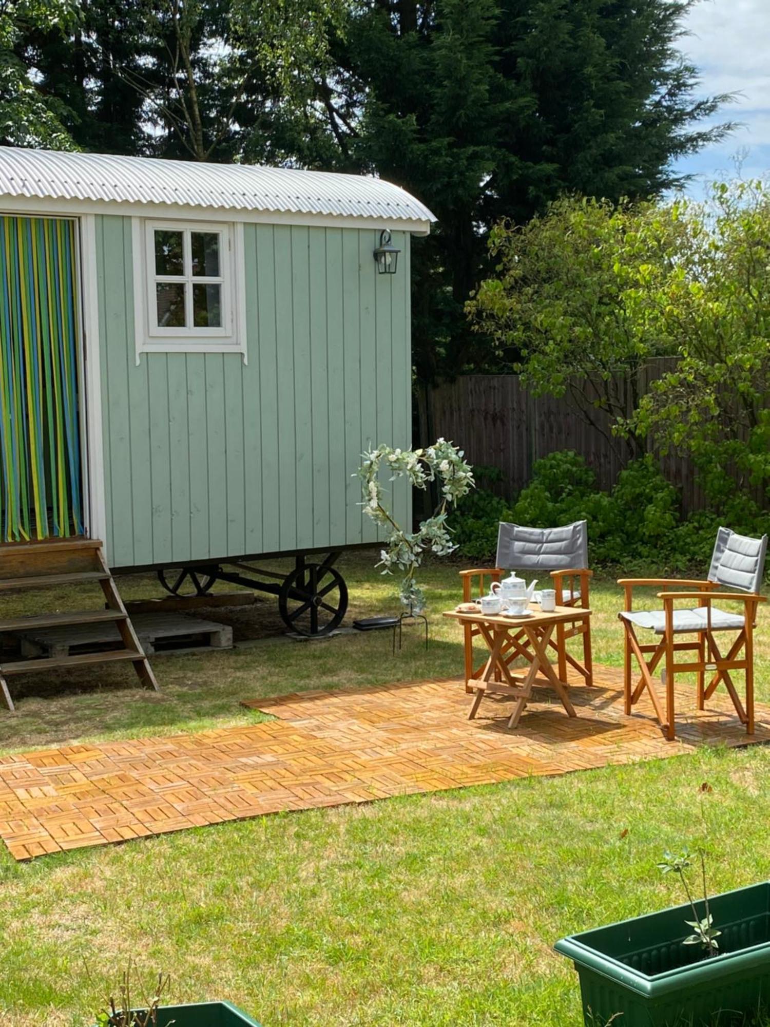 Jasmine The Shepherd Hut 우드홀스파 외부 사진